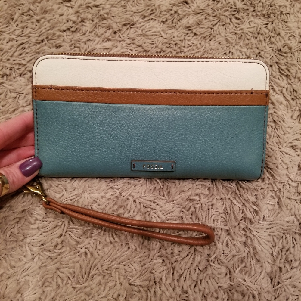 Fossil purse with matching wallet